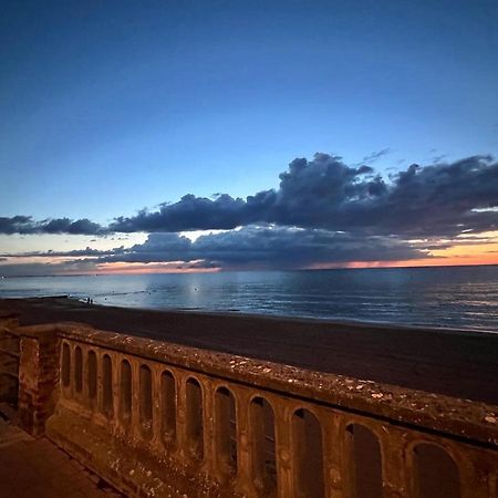 Sur La Plage / Enjoy The Beach Apartment Cabourg Luaran gambar